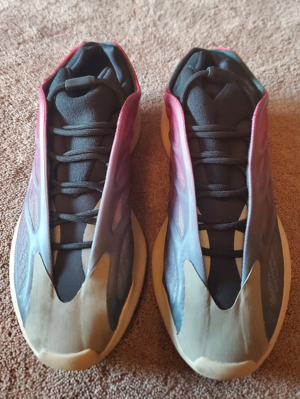 Adidas Yeezy 700 V3 Size 12